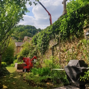 Dépose du petit broyeur avec la grue (accès difficile)